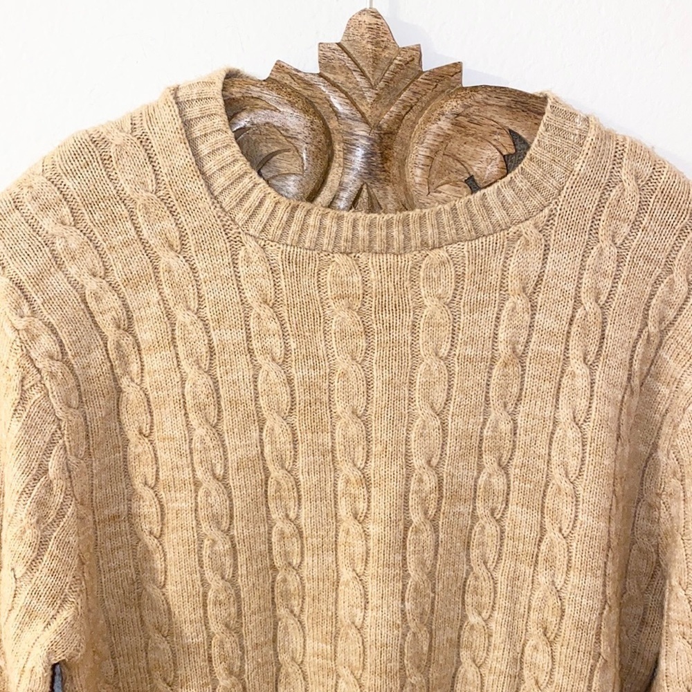VINTAGE 70s Cable Knit Sweater - Picture 2 of 3